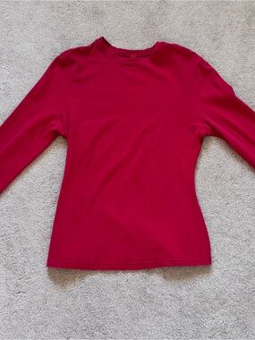 Skims Red Crewneck long sleep soft Top